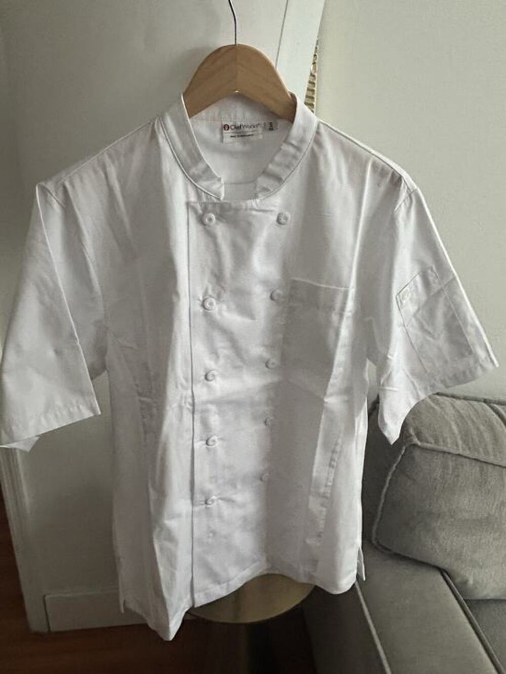 Chef Works Mens White Double Breasted Chef Coat. Size SnNew without tags.